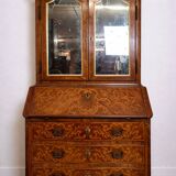 Venetian scriban secretary in Louis XV style, inlaid with walnut.