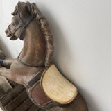 Cheval à bascule antique