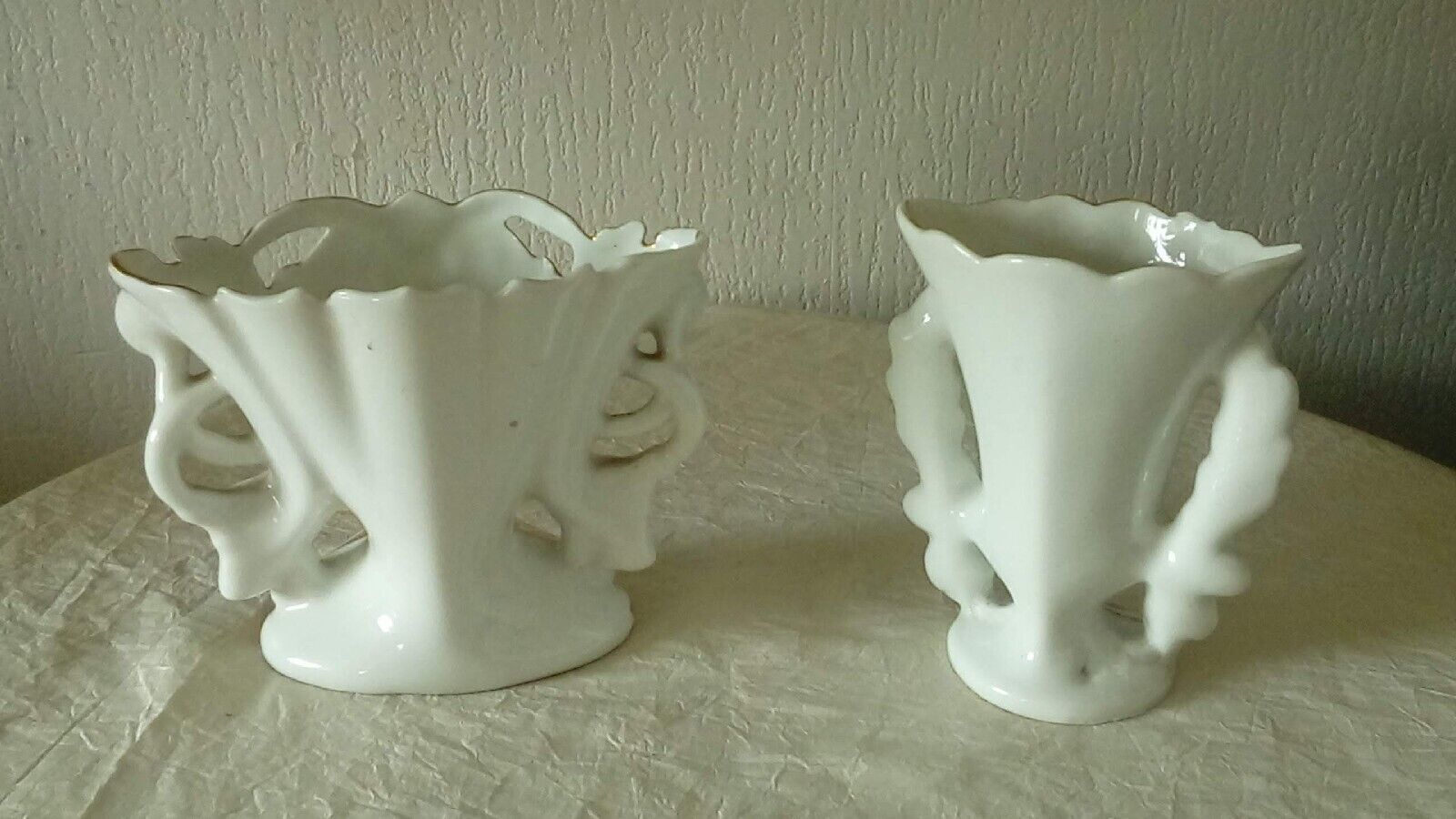 Wedding vases in Paris porcelain late 19th century