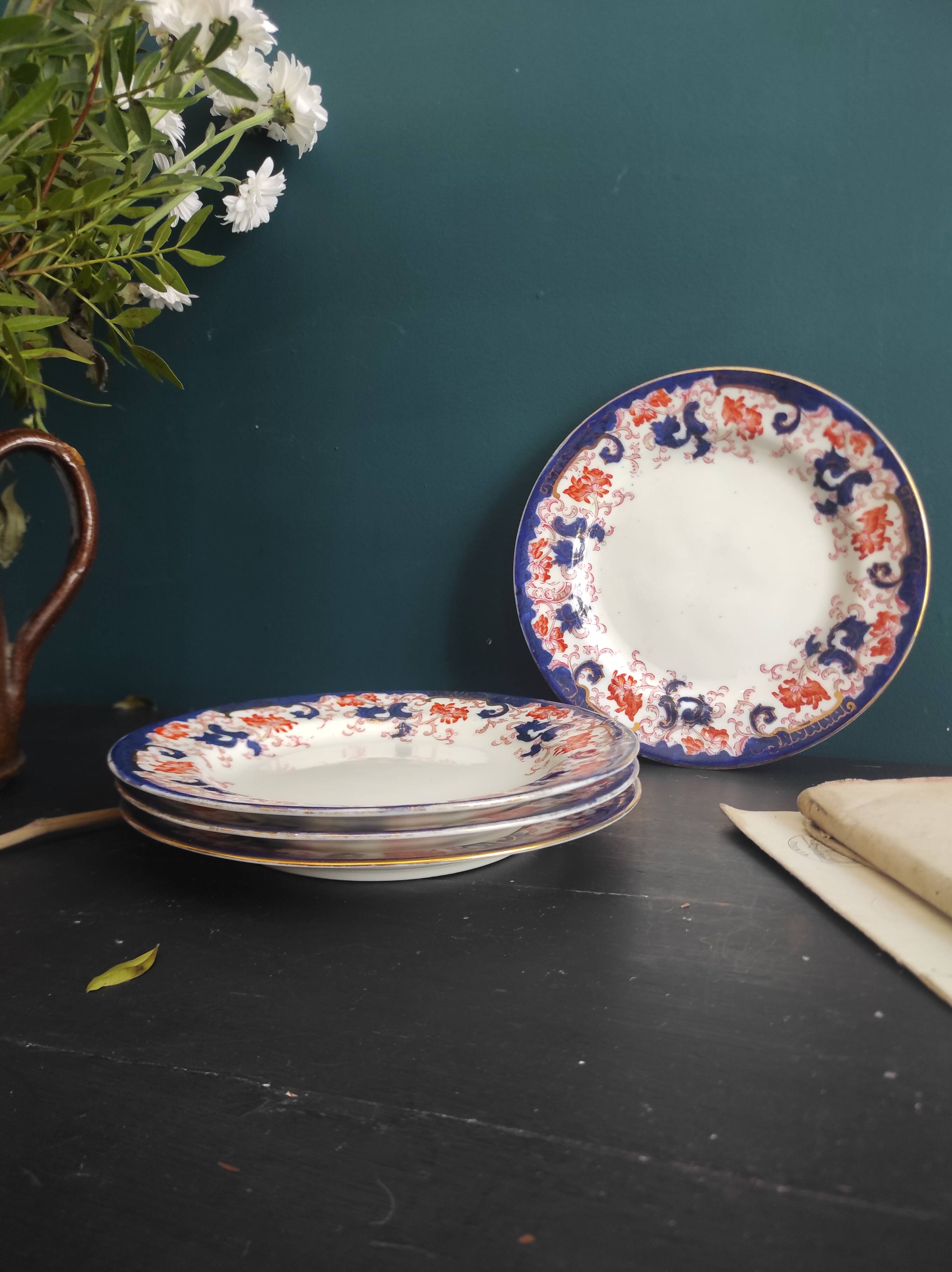 Ensemble de 4 assiettes à dessert antiques en porcelaine de Chine modèle Lisbon d'Adderley & Co