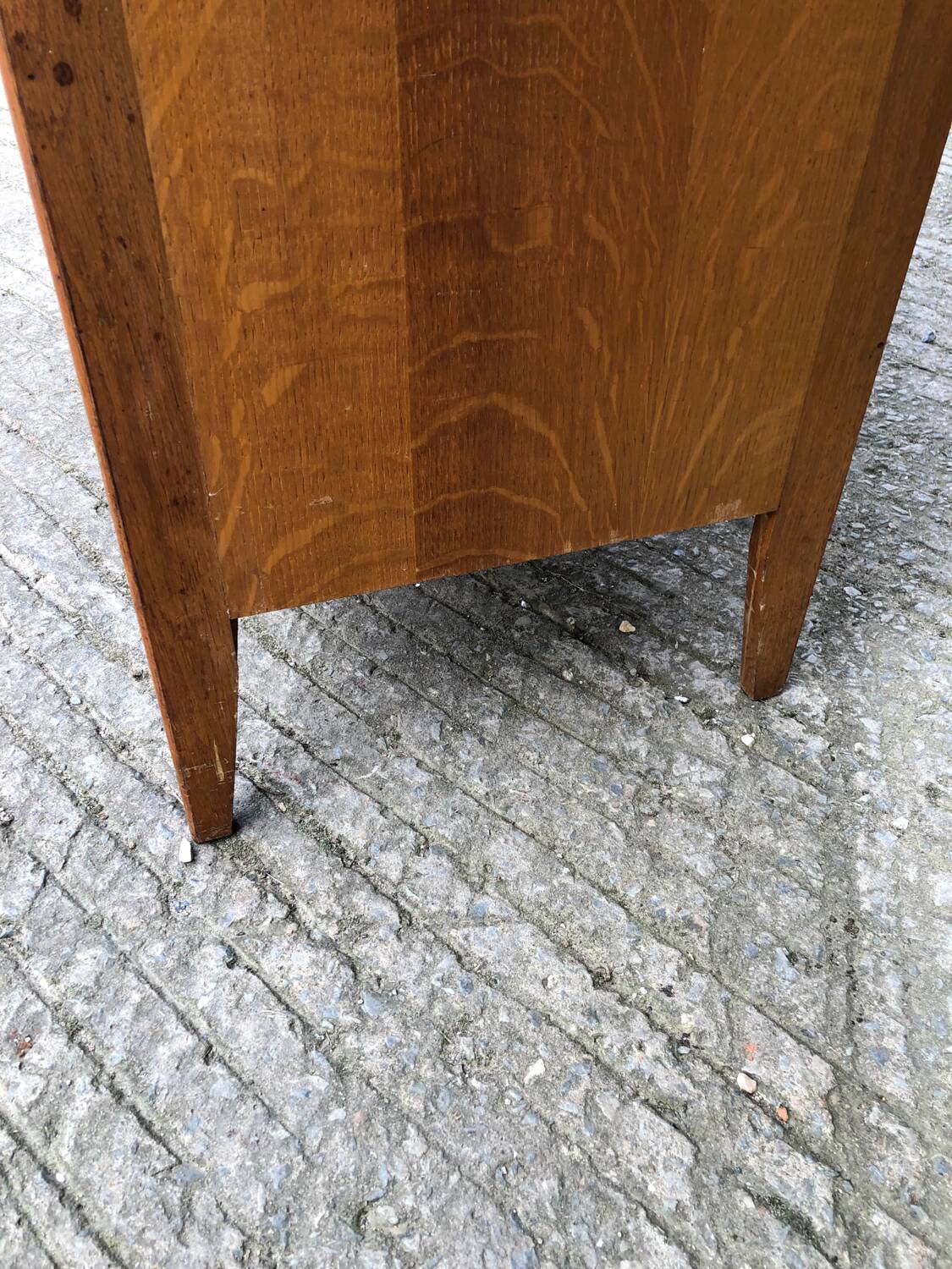 Vintage oak bookcase with compass base