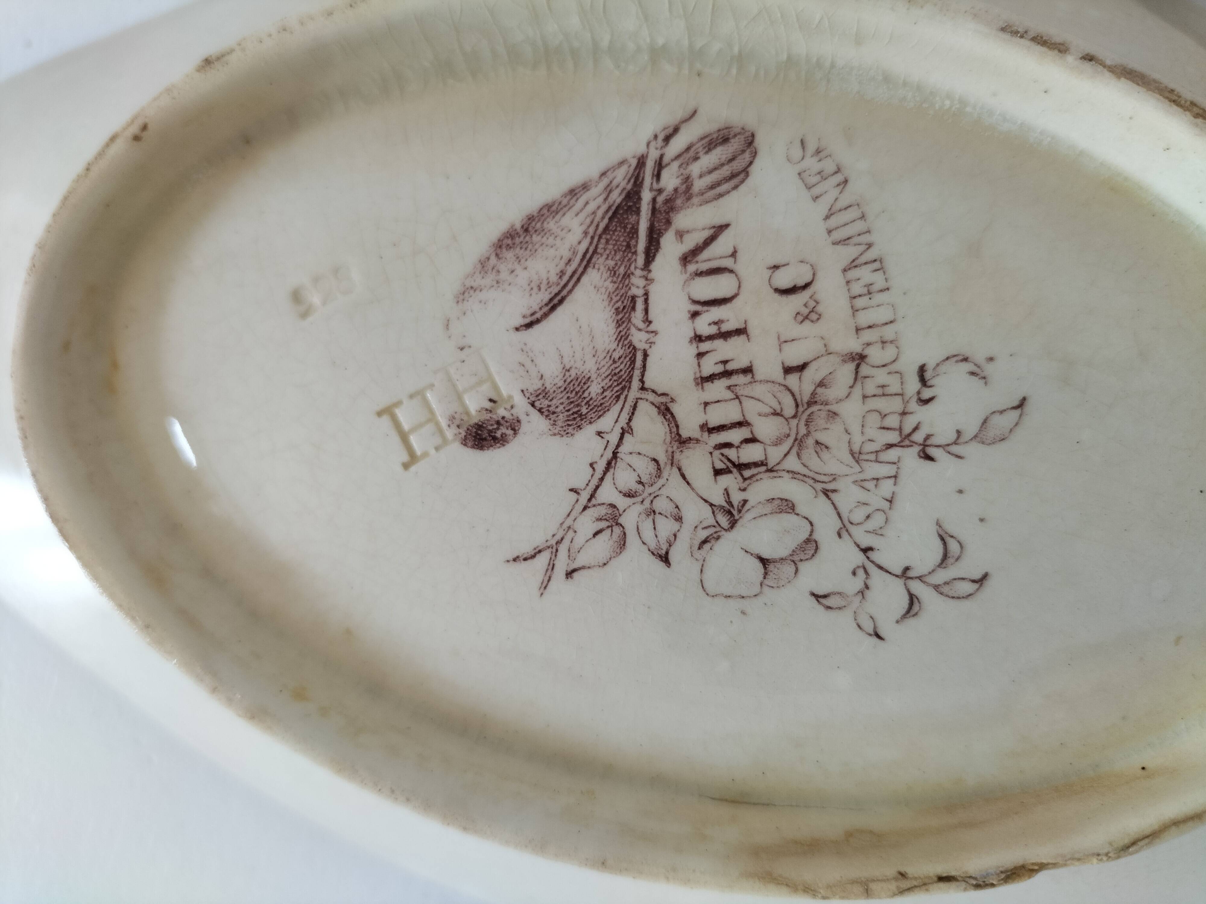 Two vintage U&C Sarreguemines Buffon model dishes