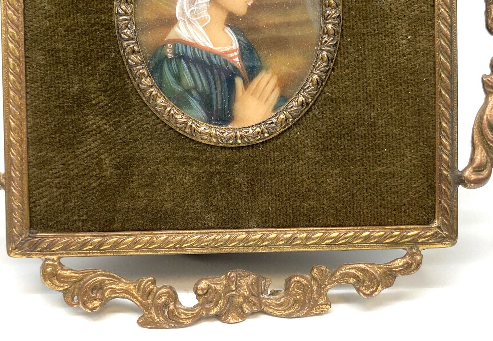 Miniature vierge en priere 1900 velours rose dore peinte a la main