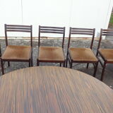 Table ovale et ses 6 chaises