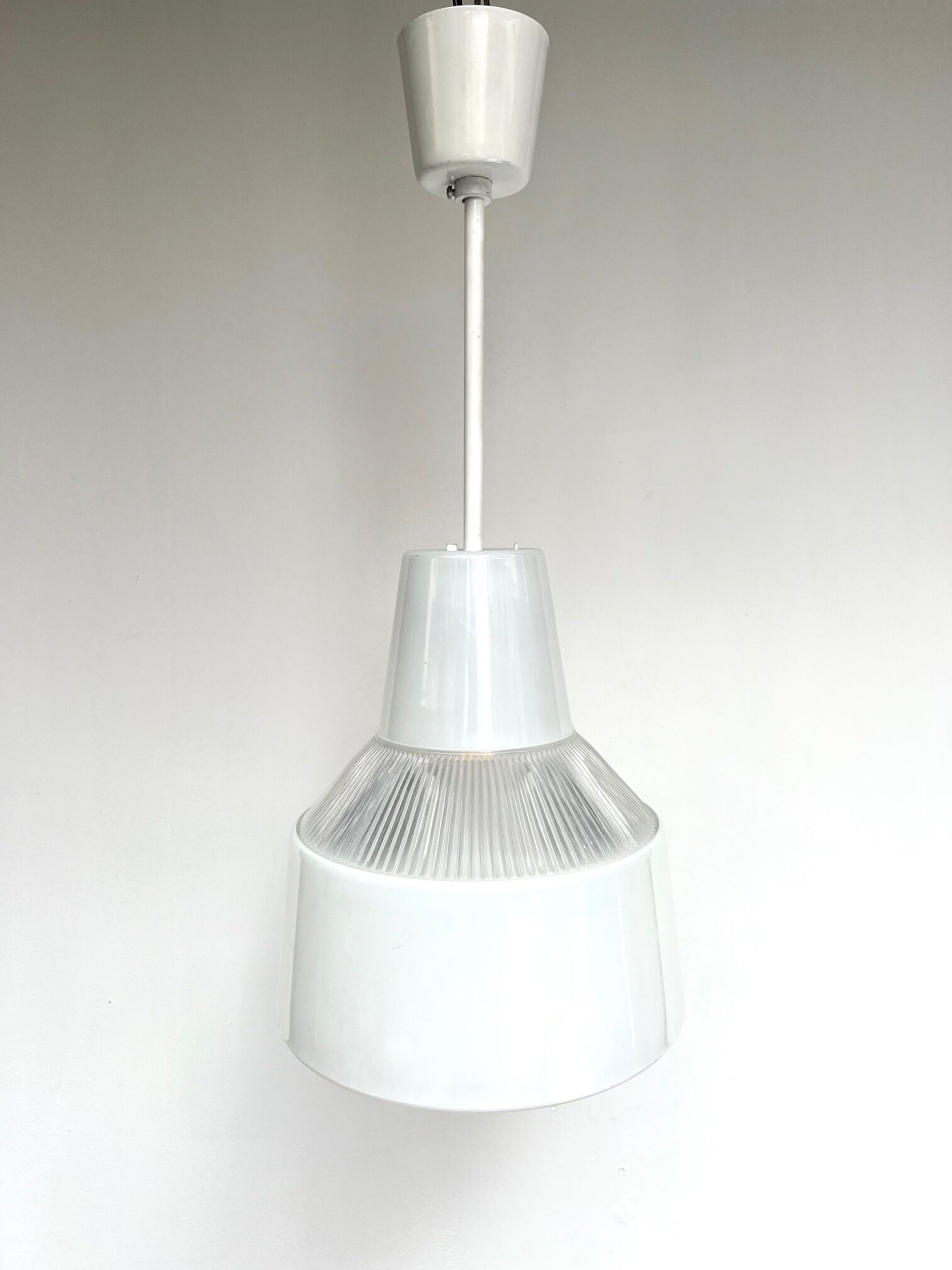 Holophane suspension en verre rv2 prismopal 1972  ø 24 cm