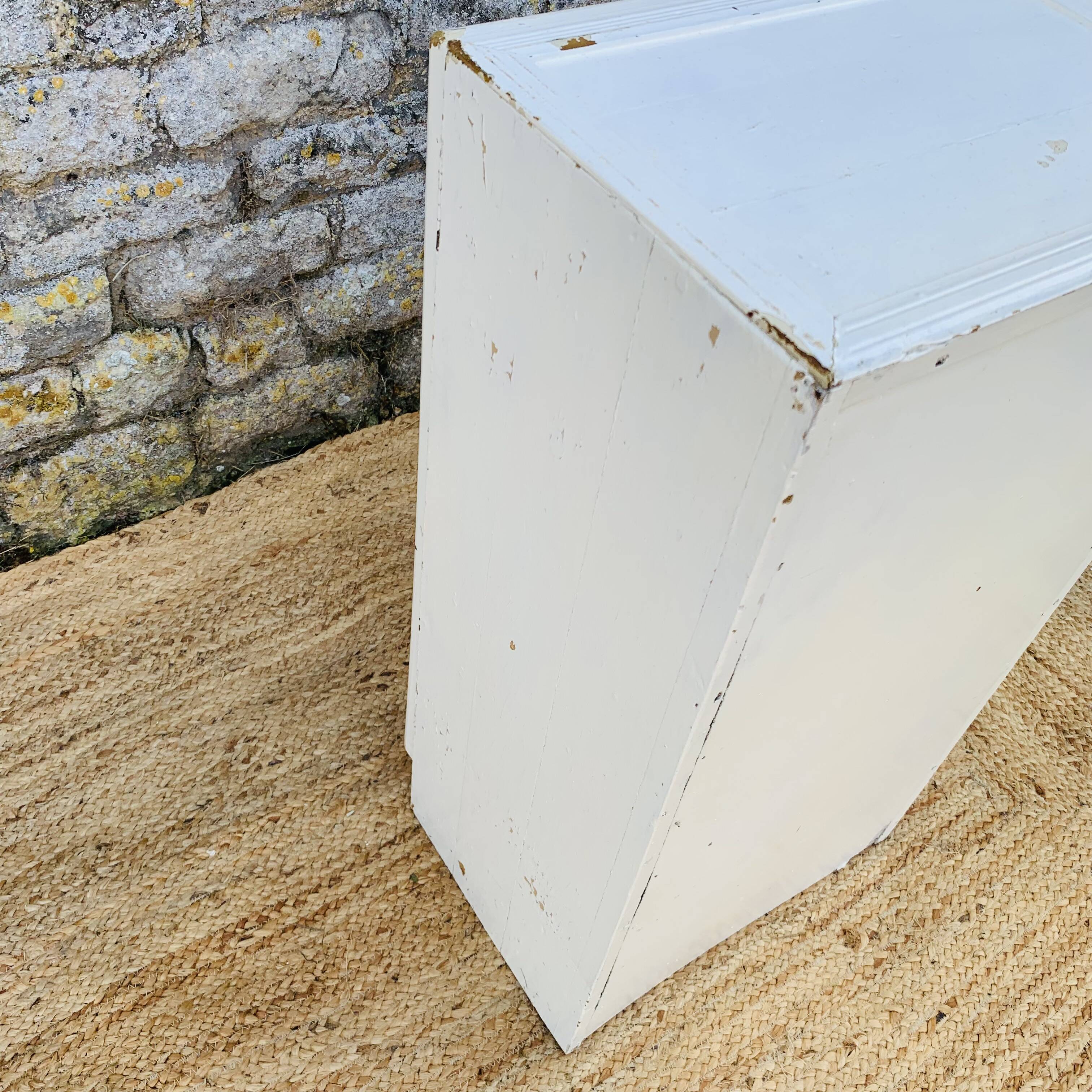 Small white Parisian piece of furniture