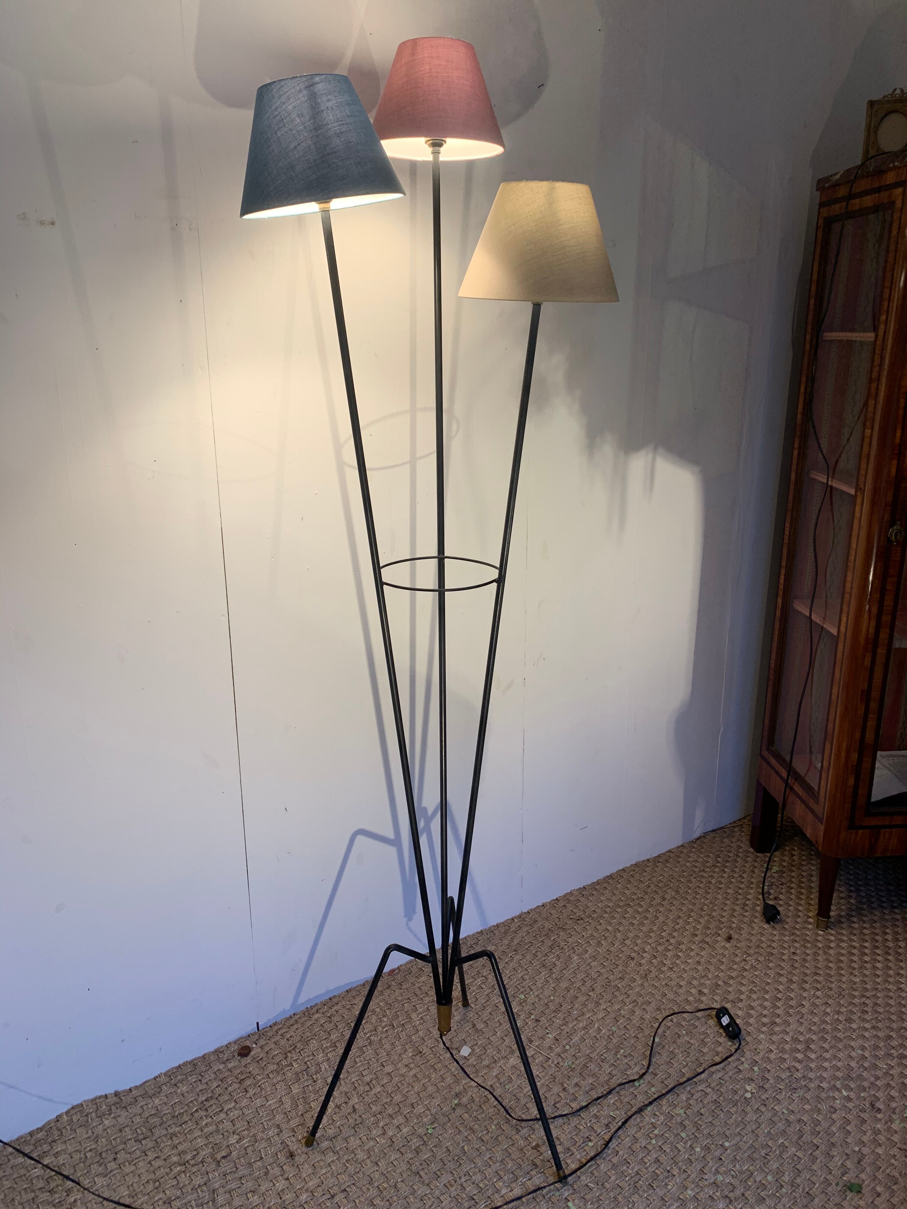 Floor lamp