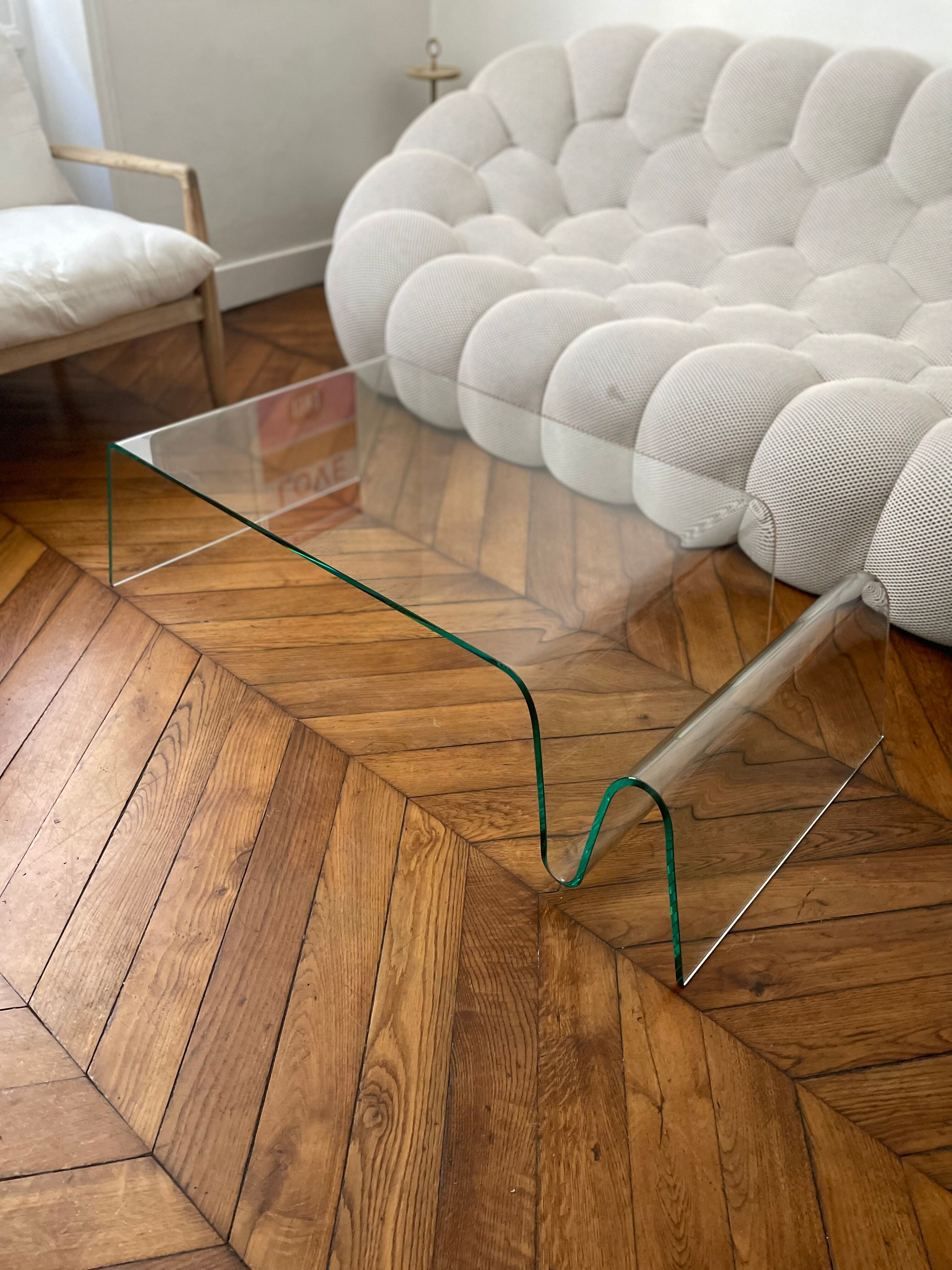 Vintage coffee table in curved corrugated tempered glass minimalist design