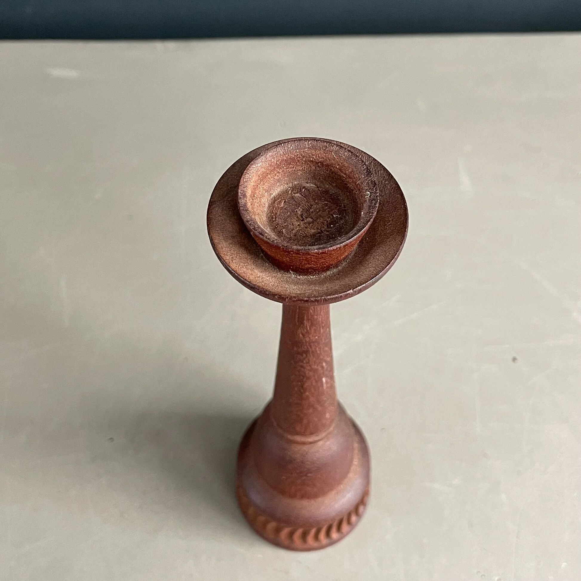 Carved wooden candlestick - 17.5cm