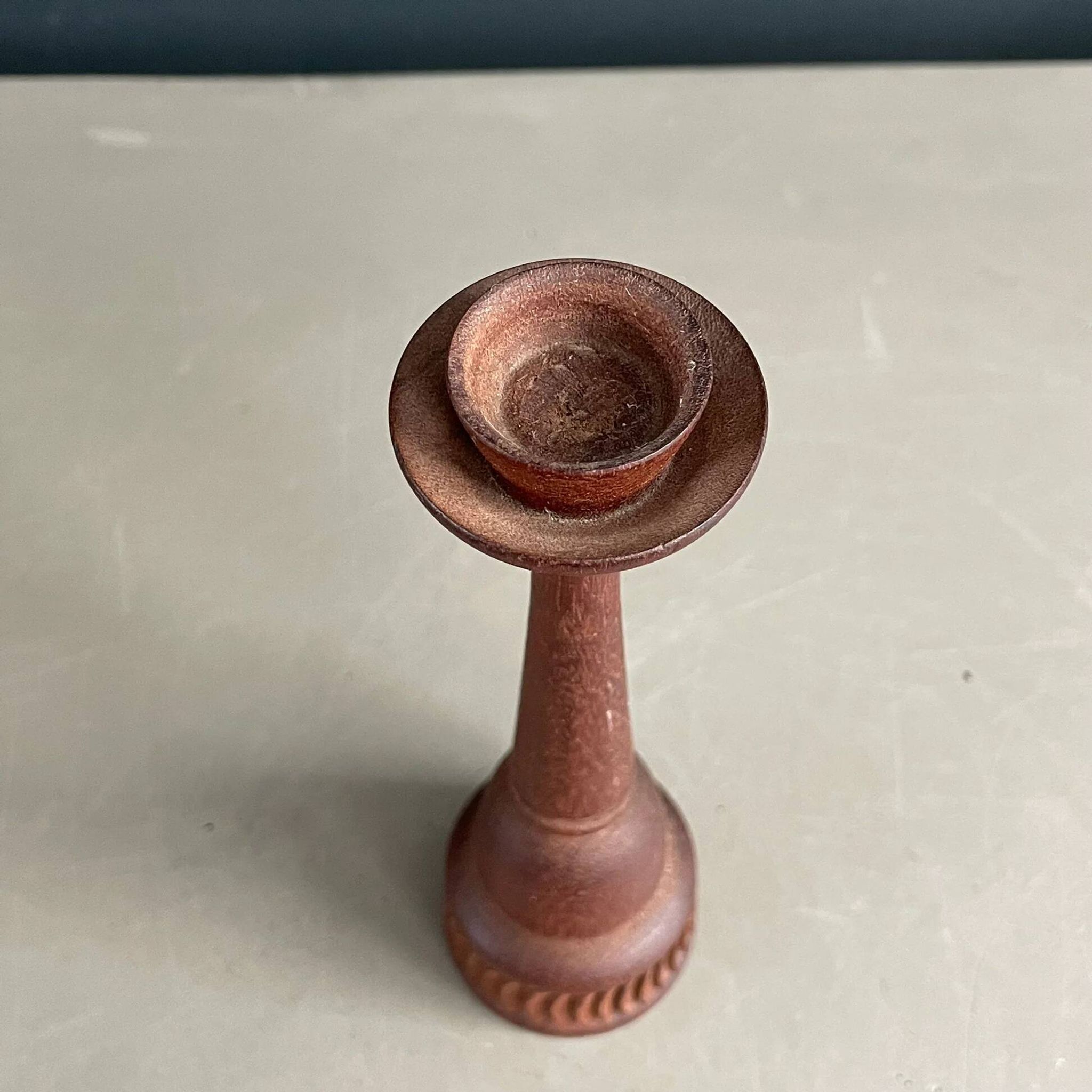 Carved wooden candlestick - 17.5cm