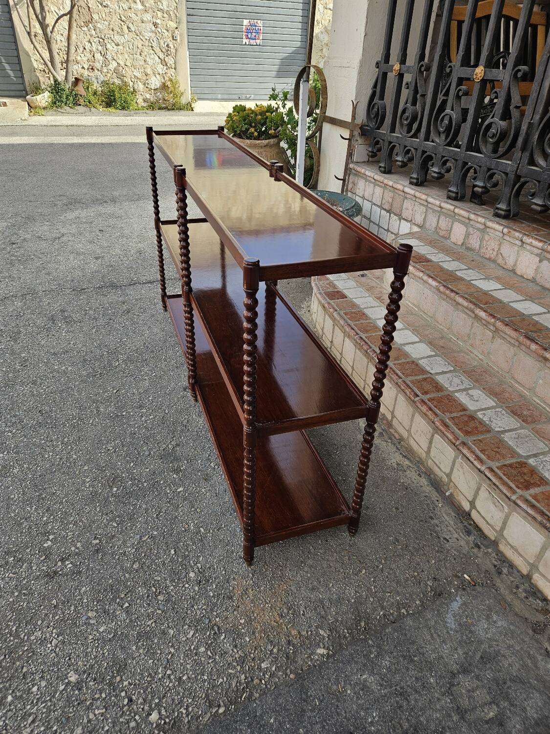 Large 20th century mahogany shelf