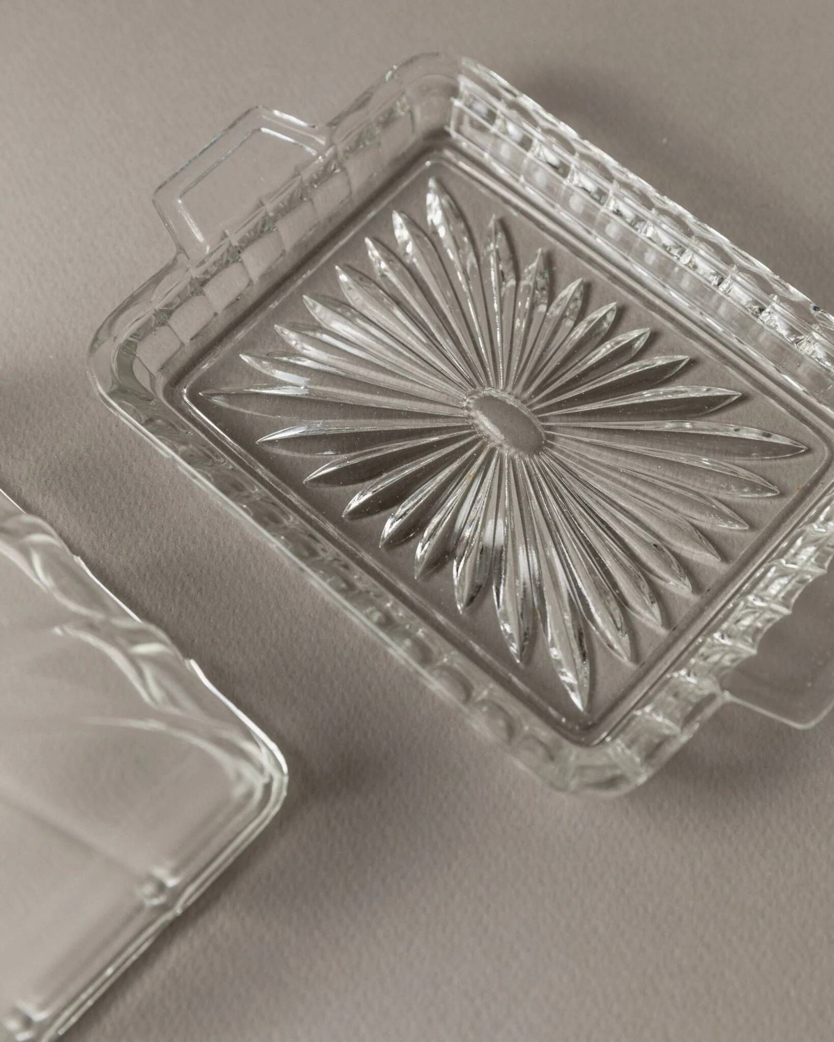 Clear glass butter dish, vintage Art Deco, 1940s Italy - timeless tableware