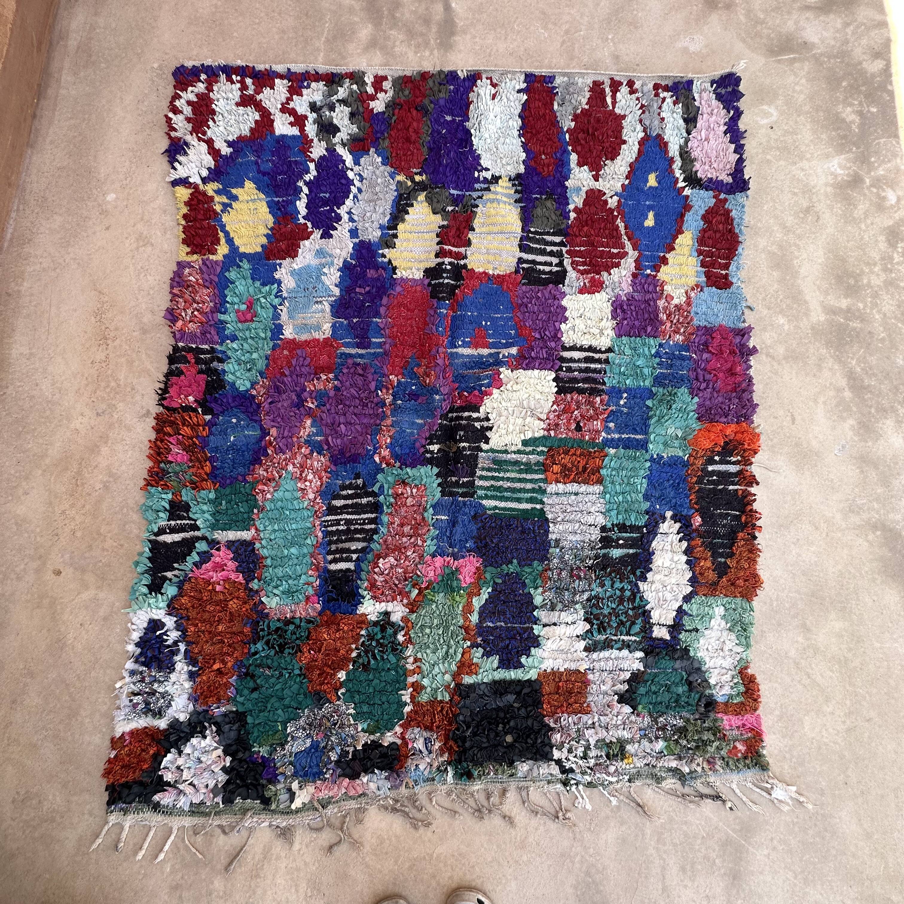 Moroccan carpet Boucherouite colored - 145 x 179 cm