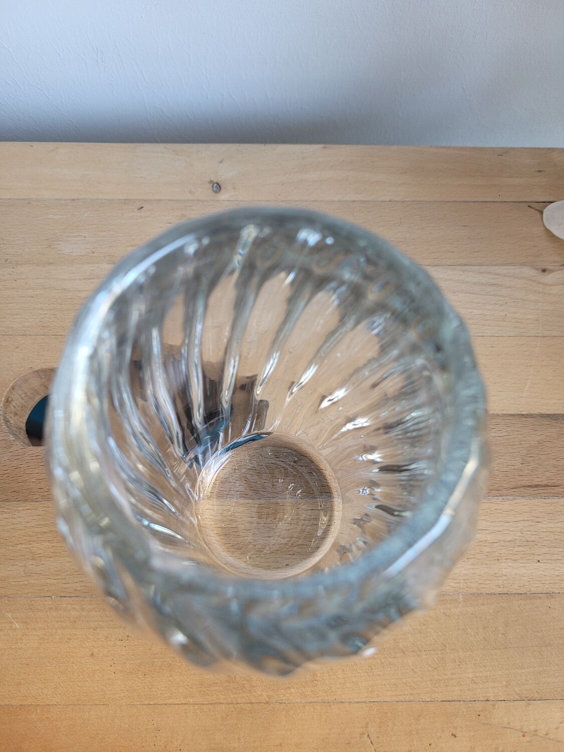 Round glass vase thick bottom