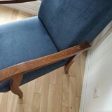 Fauteuil scandinave bleu abysses