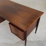 Bureau en palissandre danois par Gunnar Nielsen.