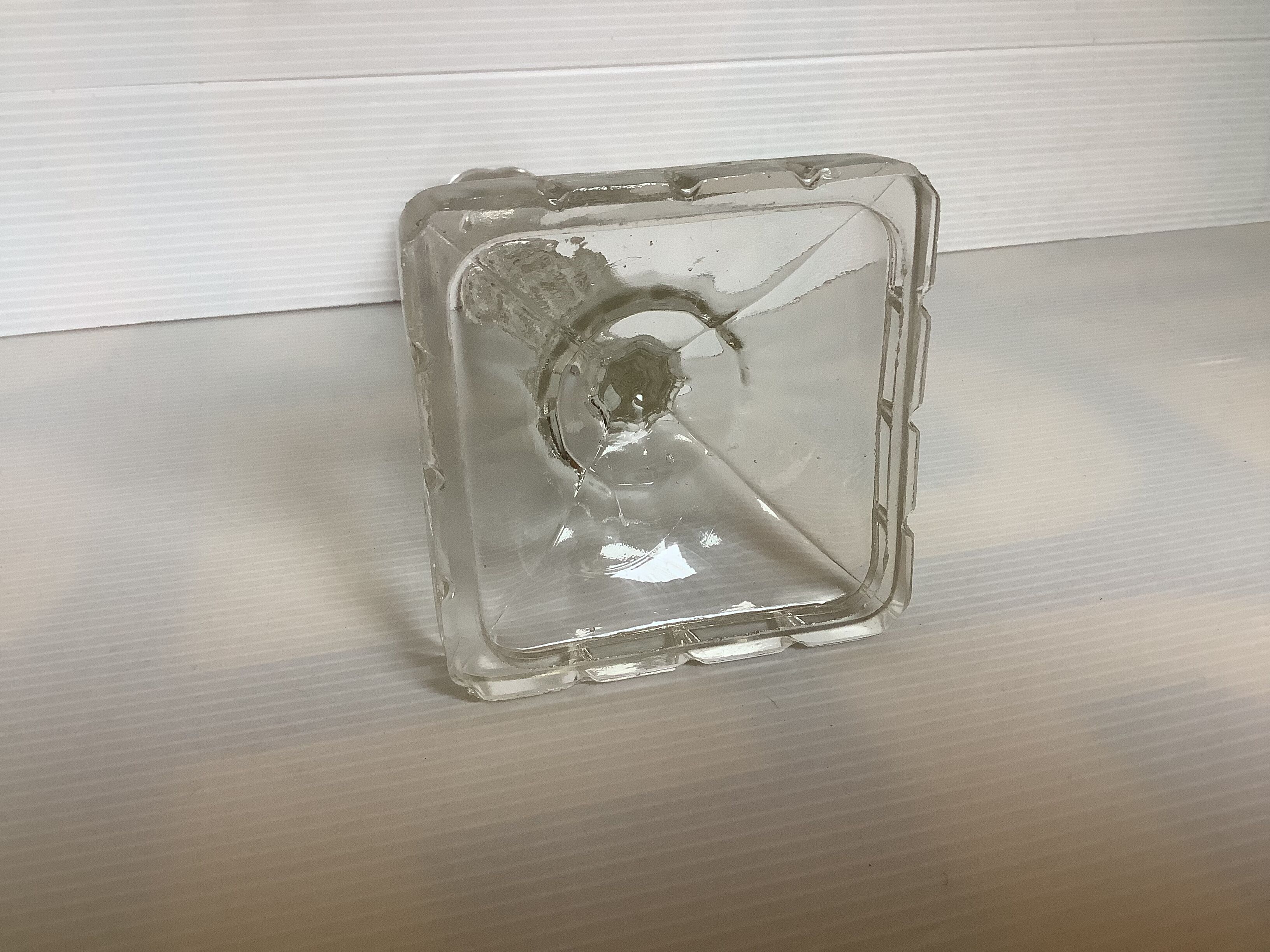 Bougeoir carré verre moulé