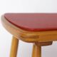 Chaise de salle à manger vintage en hêtre avec assise en similicuir rouge d'origine – années 1960/70