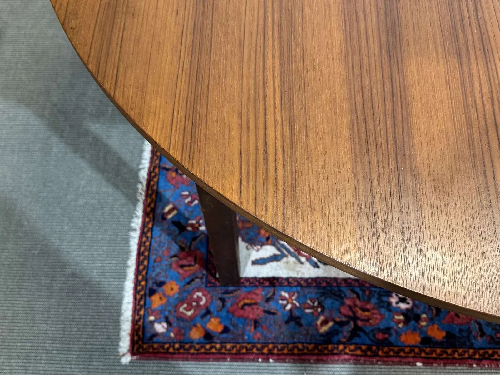 Table des années 1970 en teck avec 1 allonge