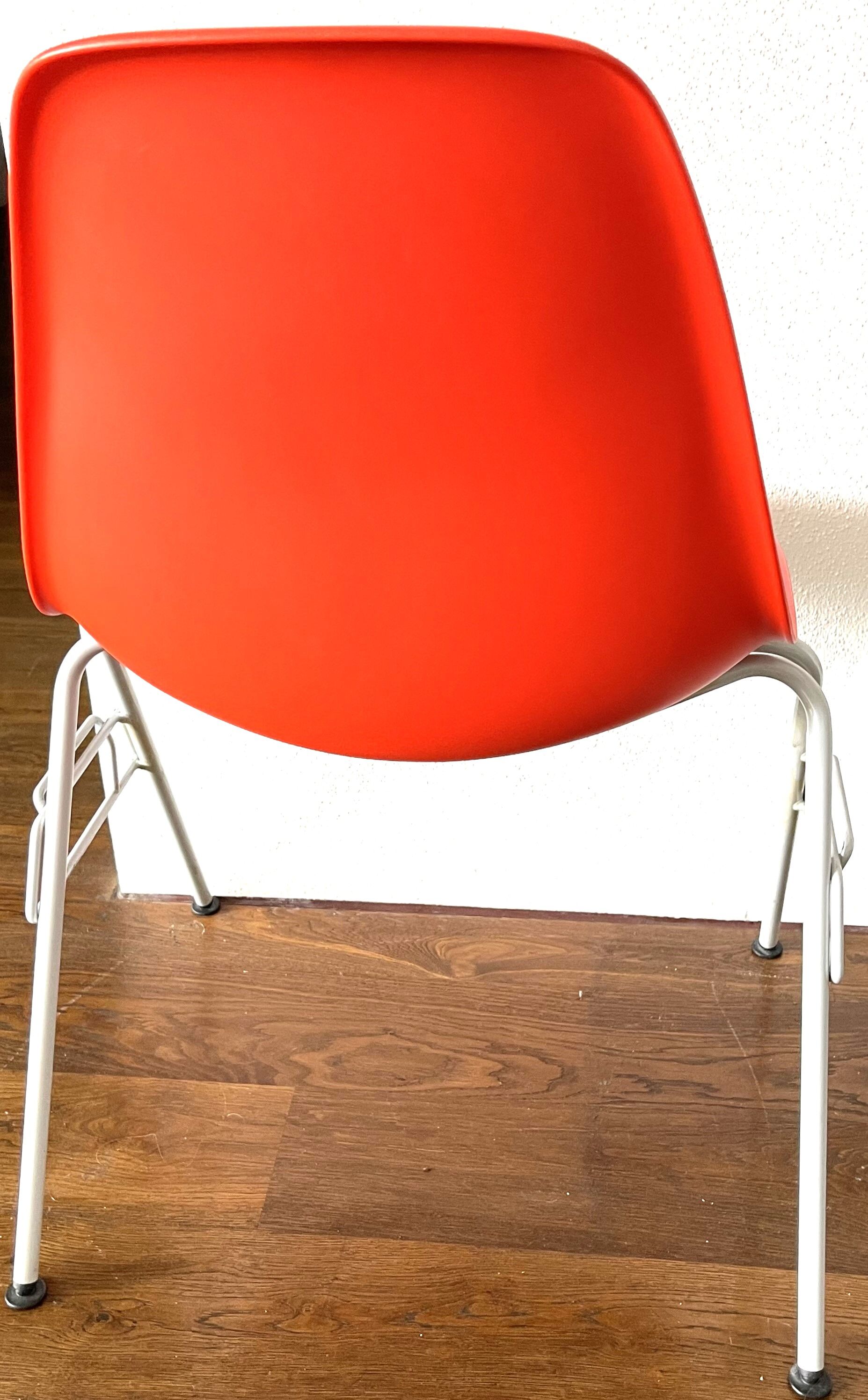 4 Charles Eames DSS chairs for Vitra, Poppy Red