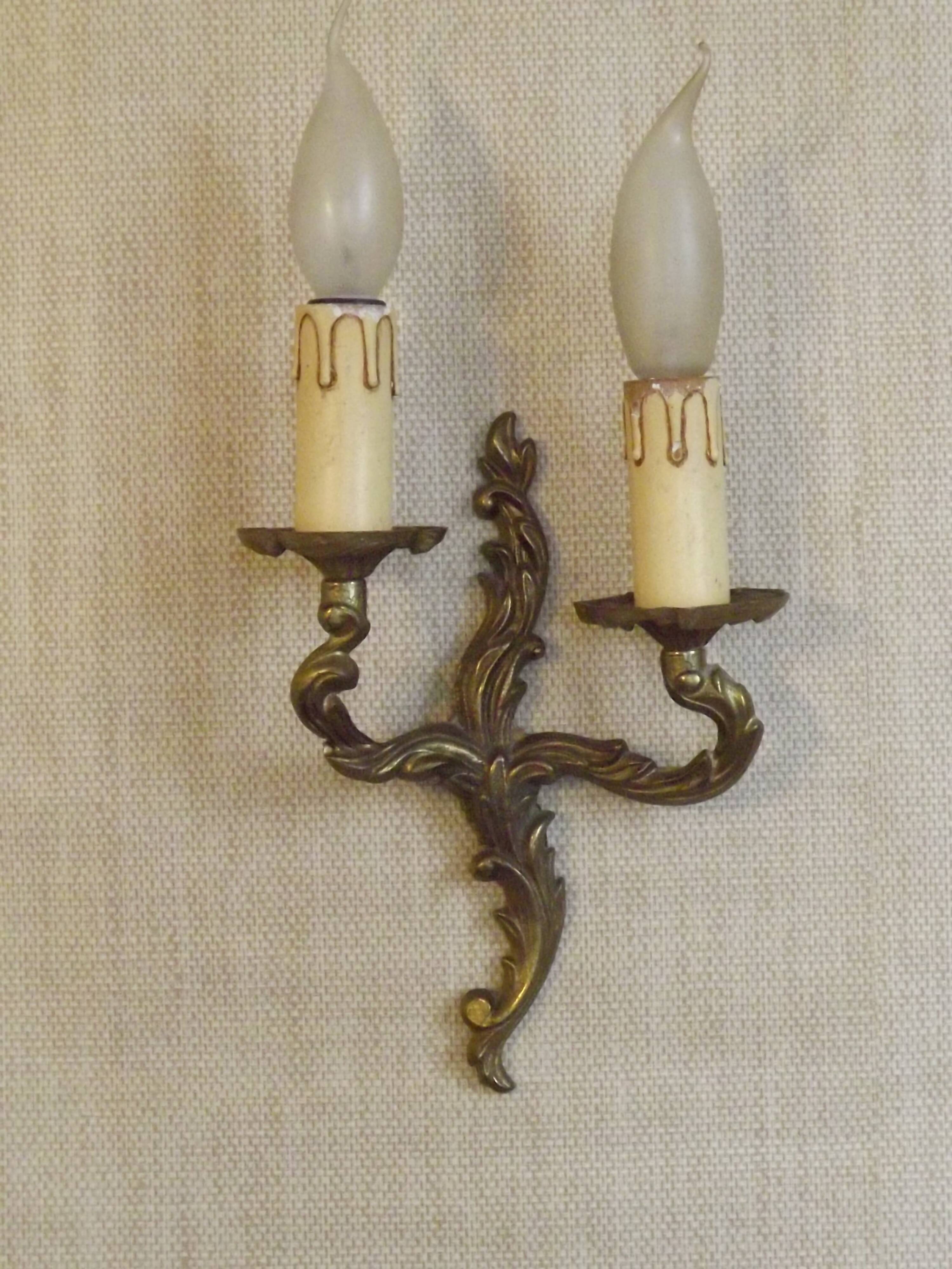Elegant Vintage French Bronze Double Wall Sconces with Acanthus Leaf Detail 5111