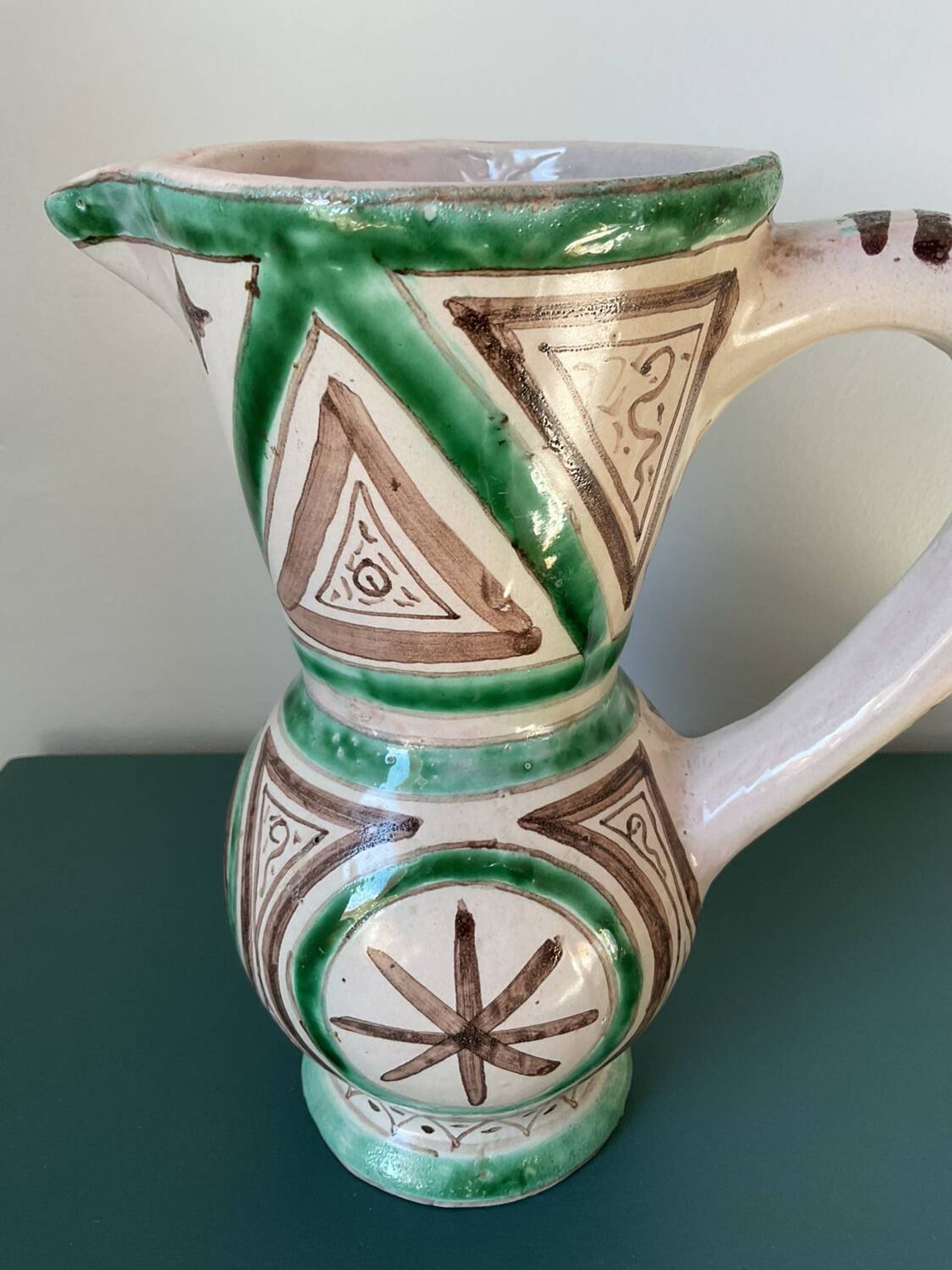 Ceramic pitcher Ortiz