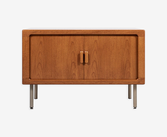 Buffet danois Midcentury en teck avec portes tambour par Dyrlund 1960s - pieds en métal