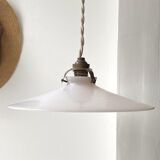 Opaline suspension