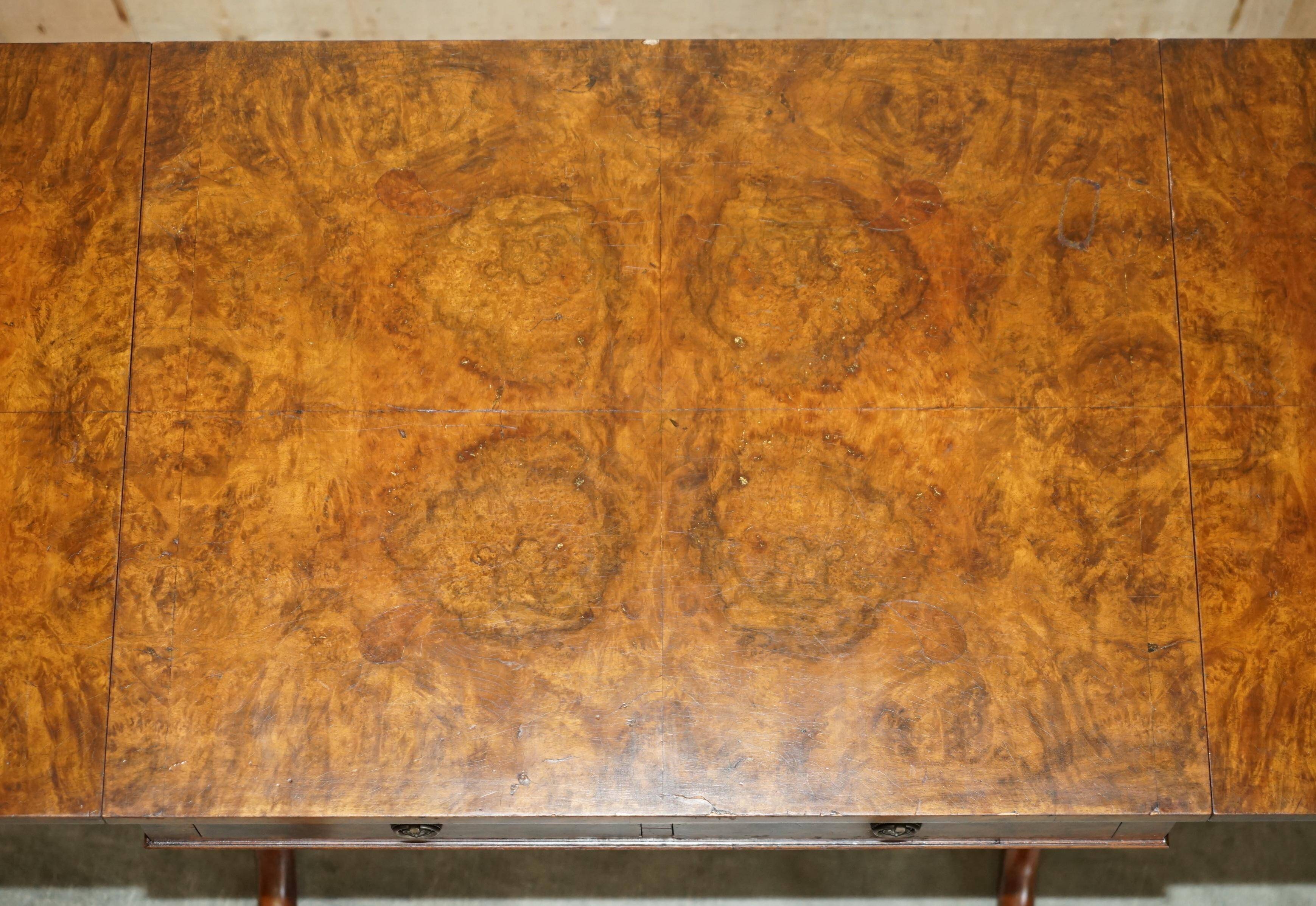 Antique extendable coffee table circa 1880 in solid walnut.