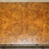 Antique extendable coffee table circa 1880 in solid walnut.