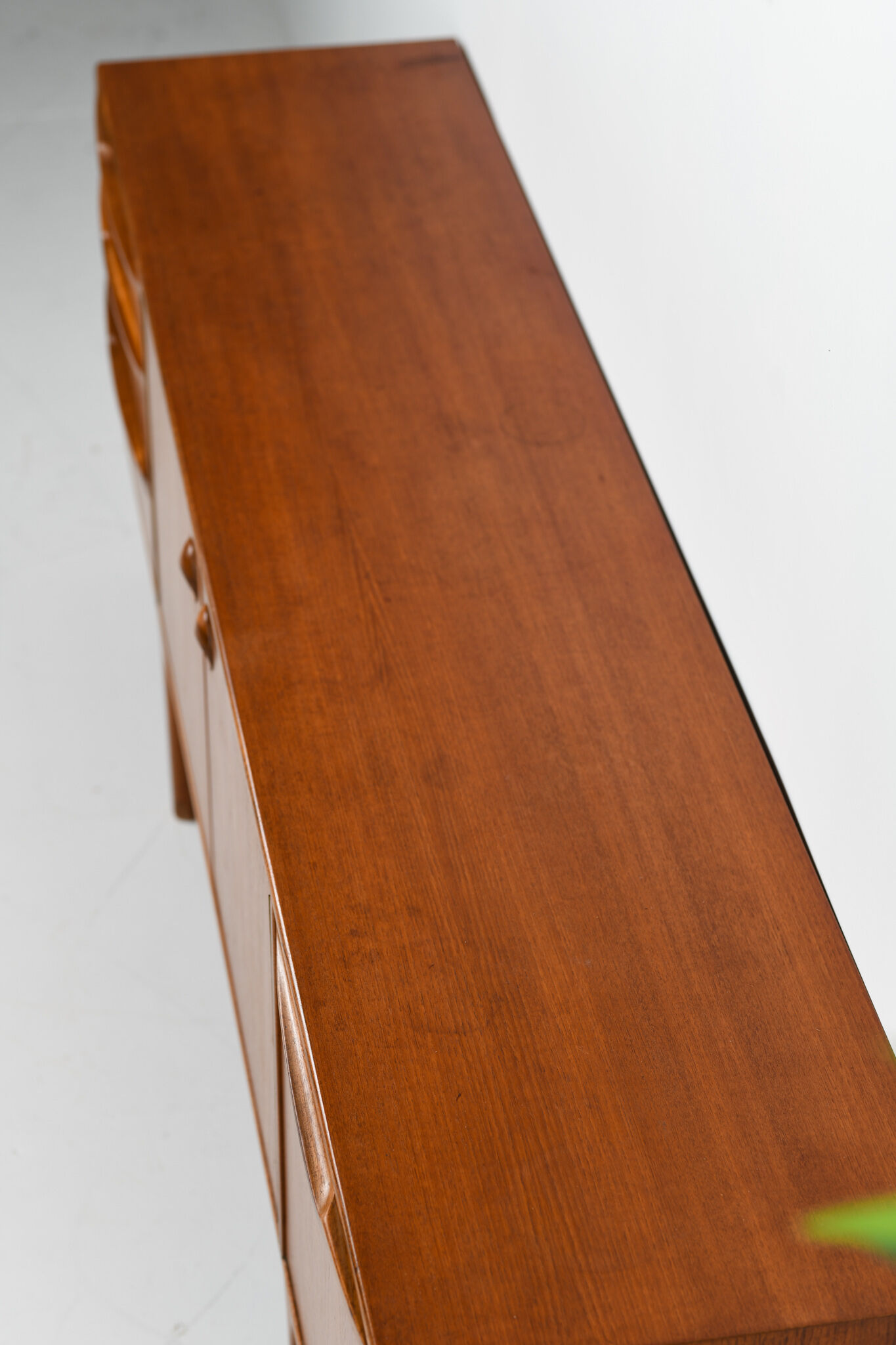 Enfilade par Tom Robertson pour A.H. Mc Intosh années 1960