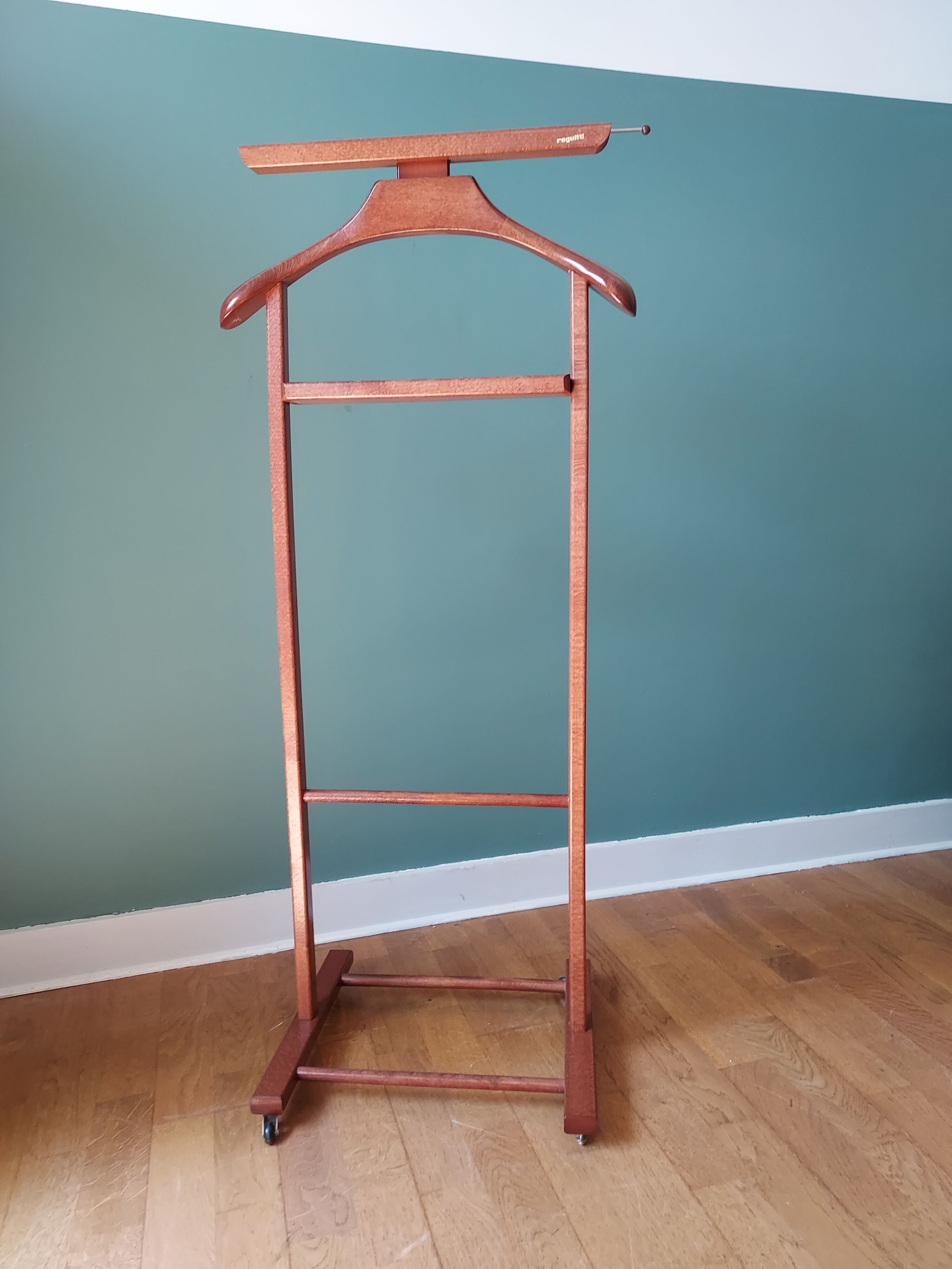 Night Valet Fratelli Reguitti