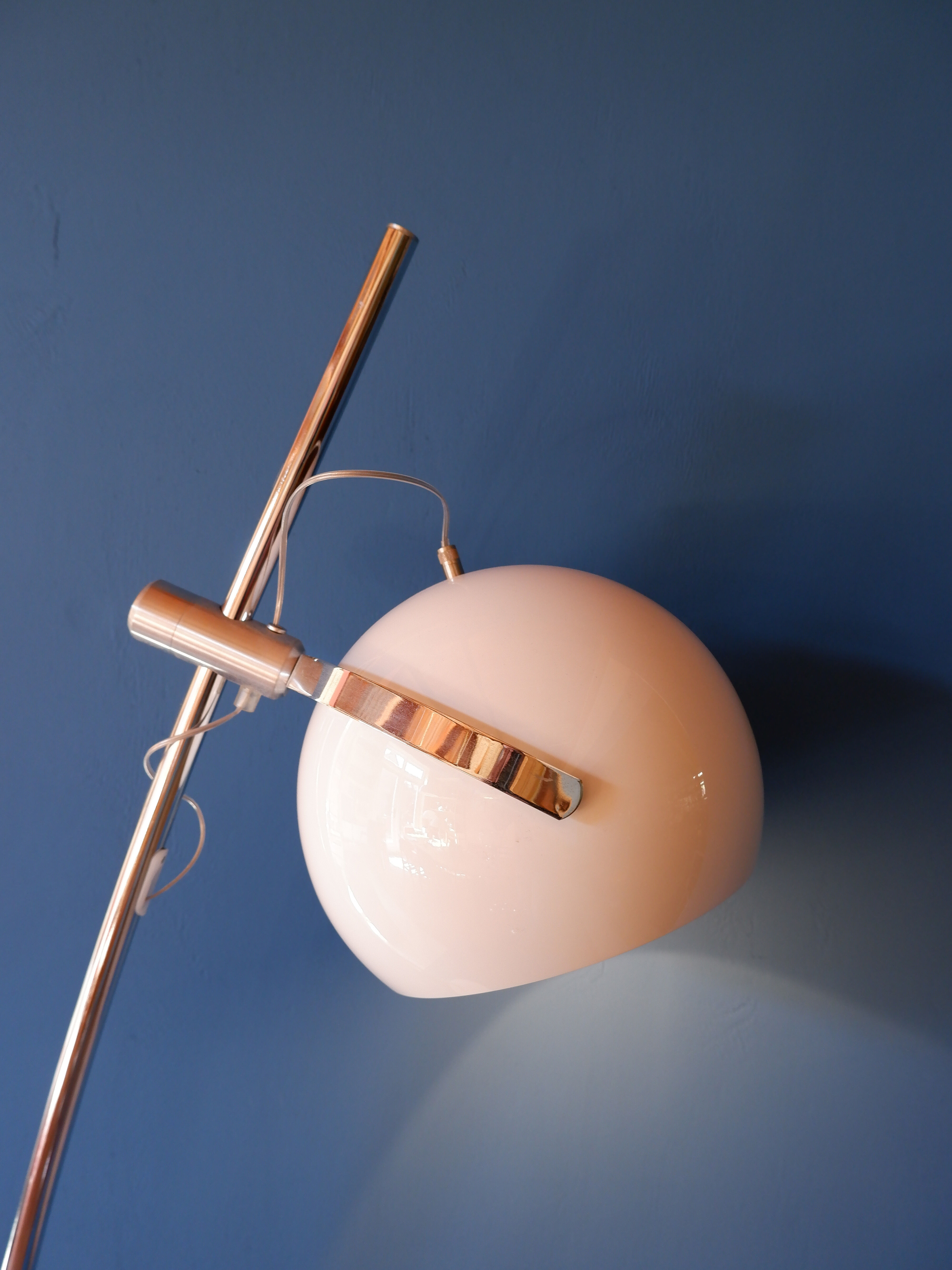 Arc floor lamp