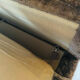 Chauffeuse vintage en velours chocolat