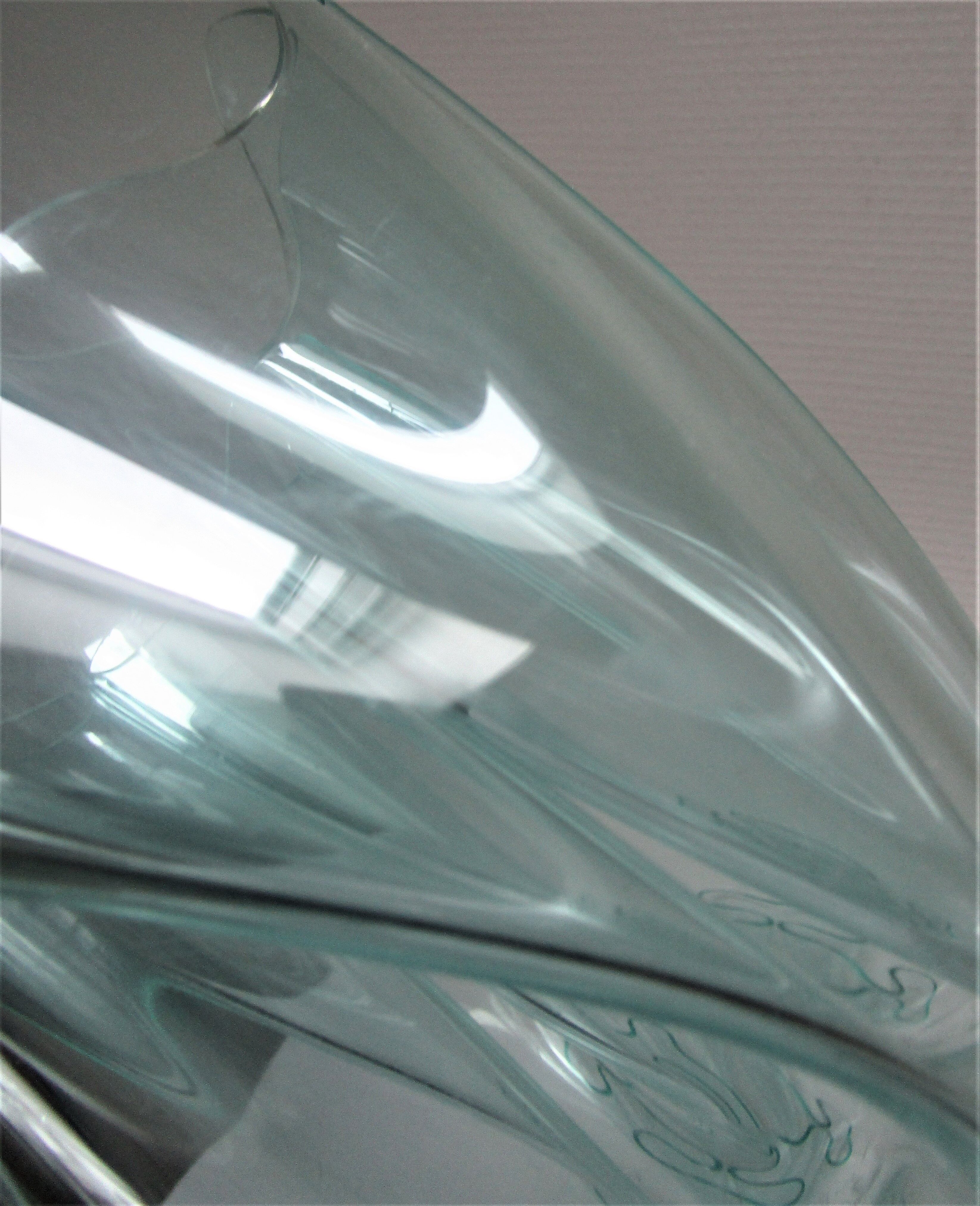 Two vases handkerchiefs Guzzini plexiglass lucite design 70s