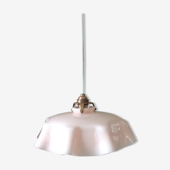 Opaline suspension from the 30s and 40s