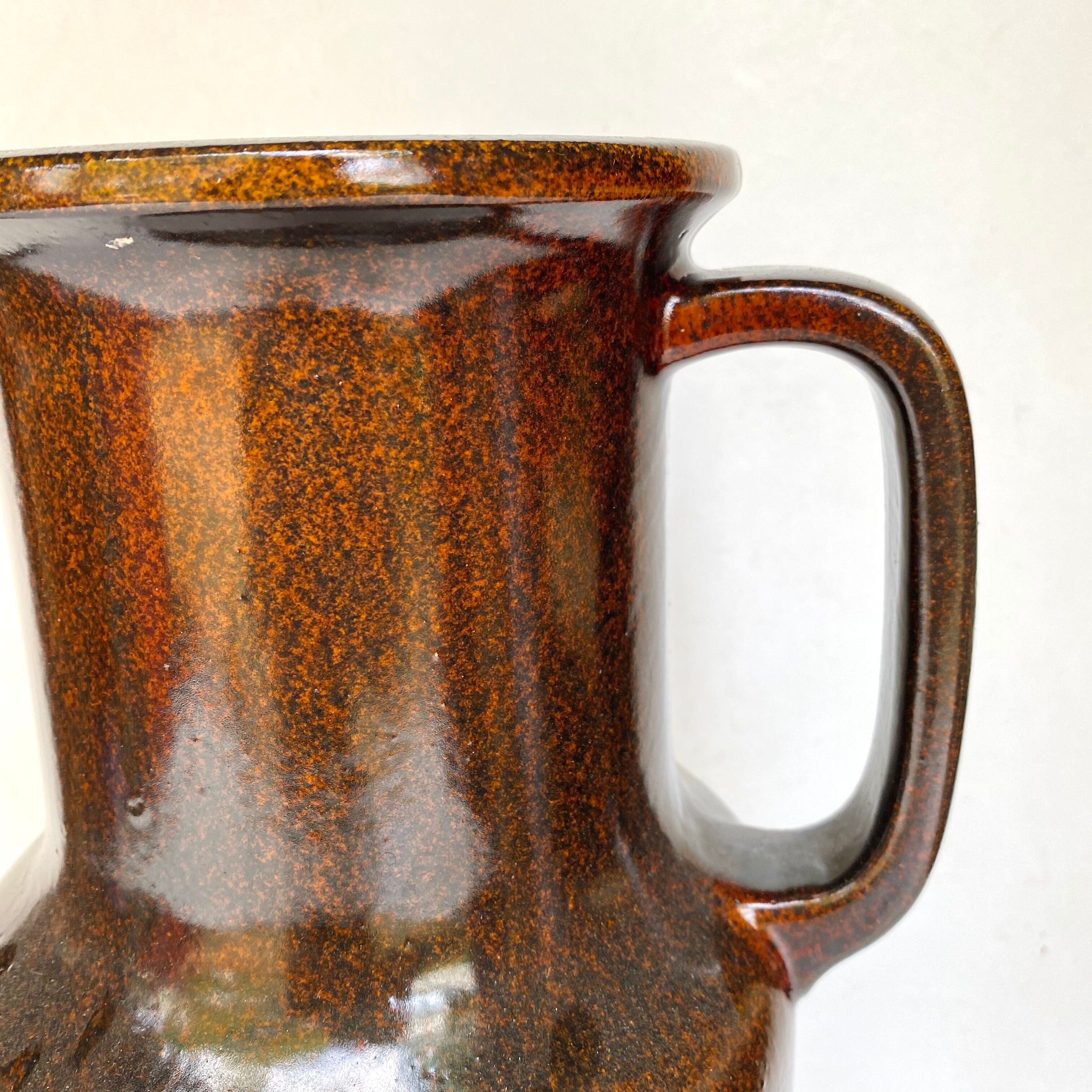 Vintage sclerich vase