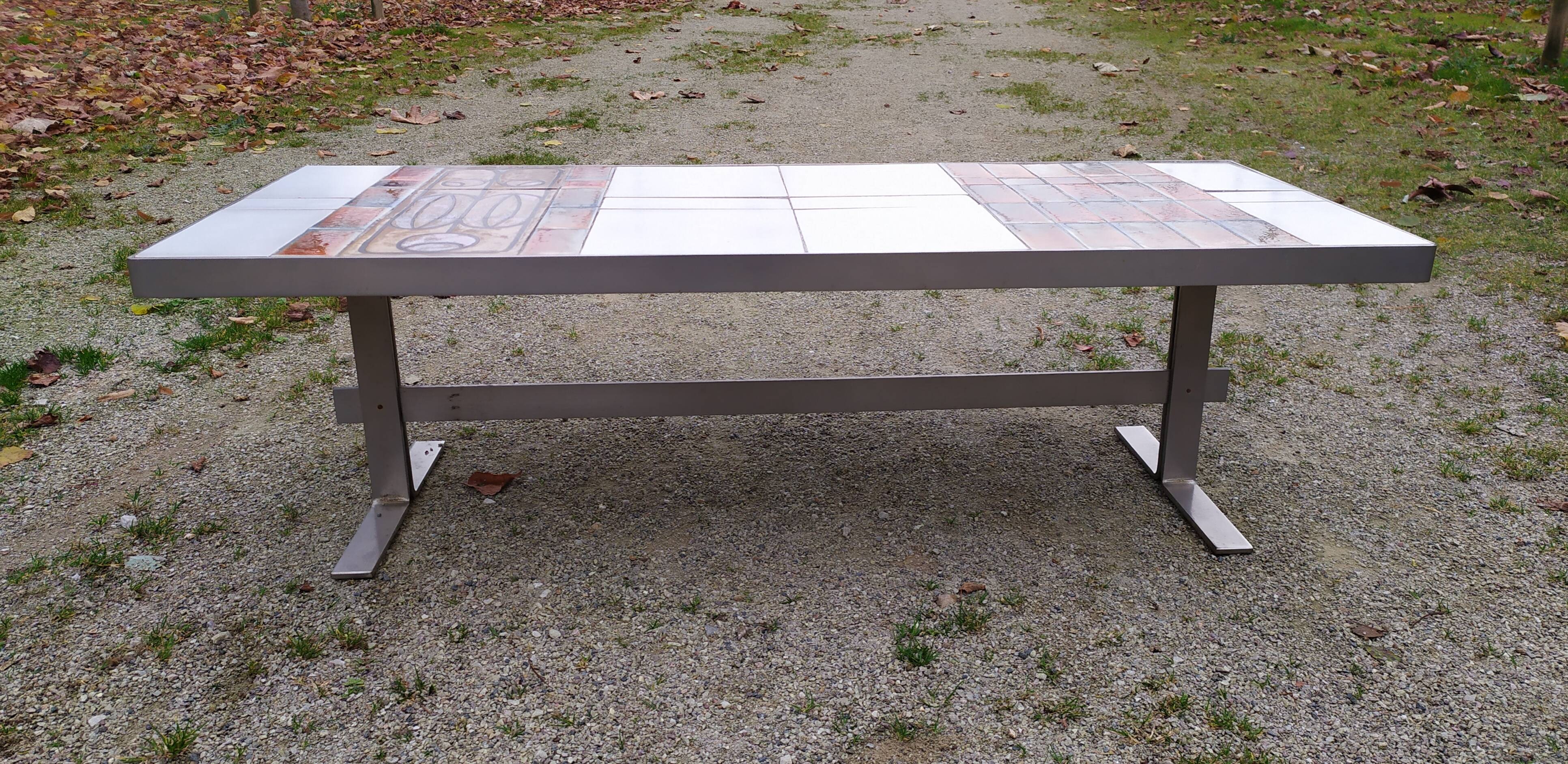 Ceramic coffee table, 60/70