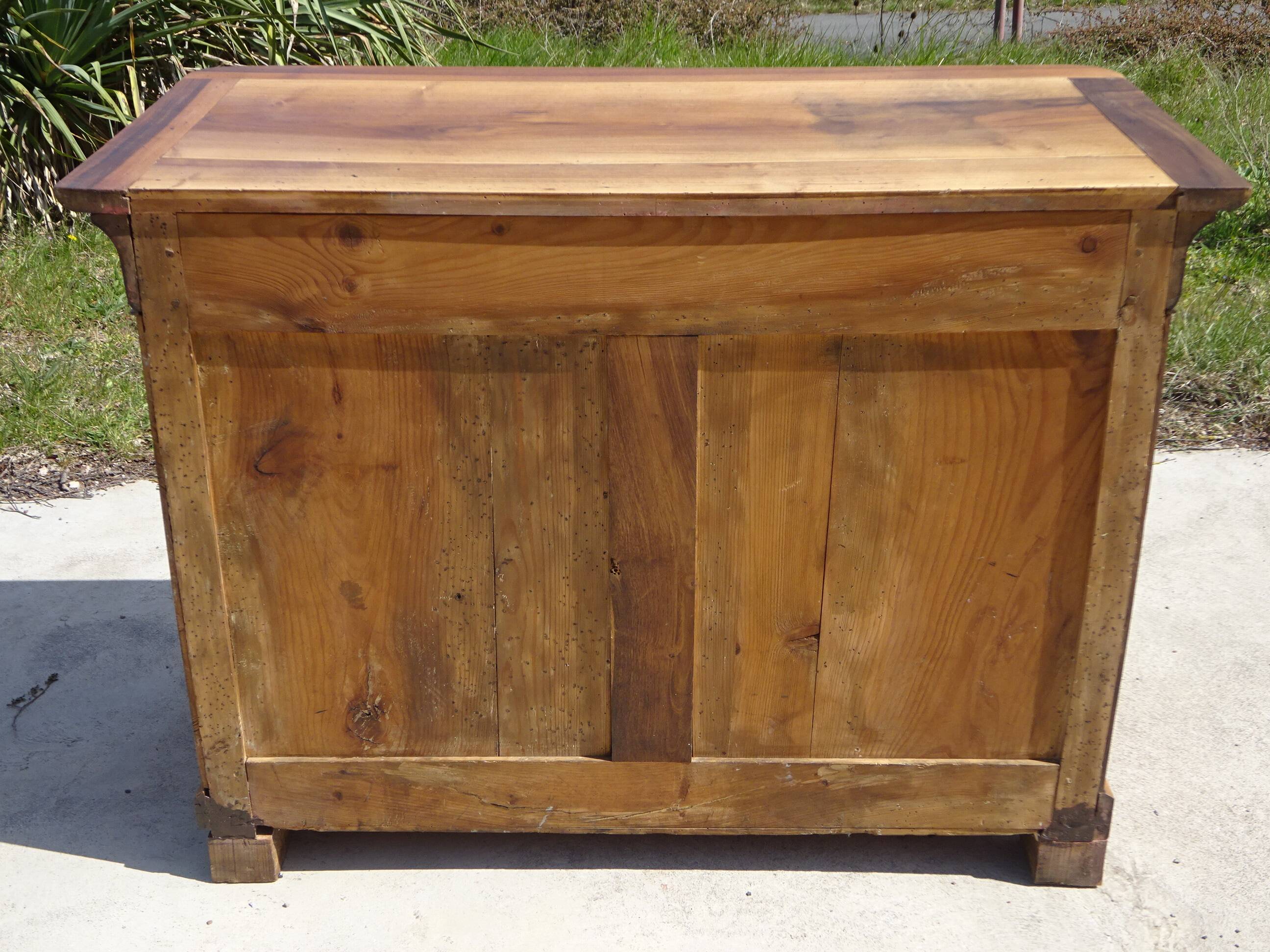 Louis Philippe chest of drawers in solid walnut