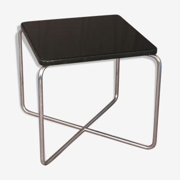 Modernist side table in Bauhaus style