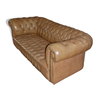Chesterfield sofa, 3 places England 1970