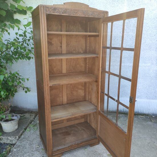 Art Deco glass cabinet