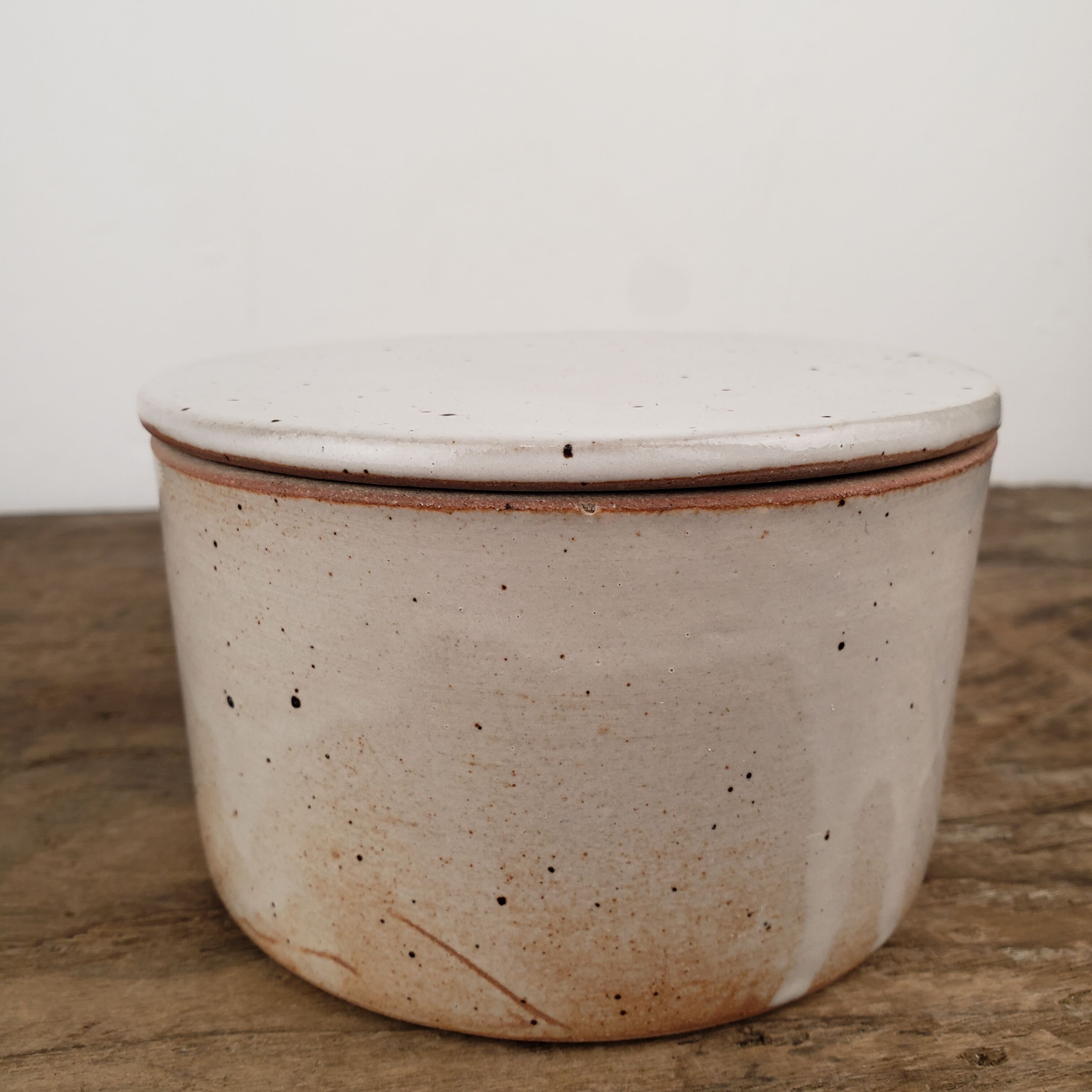 Stoneware waterdish