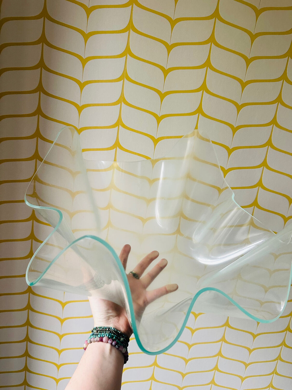 Guzzini vase in plexiglass, 1970