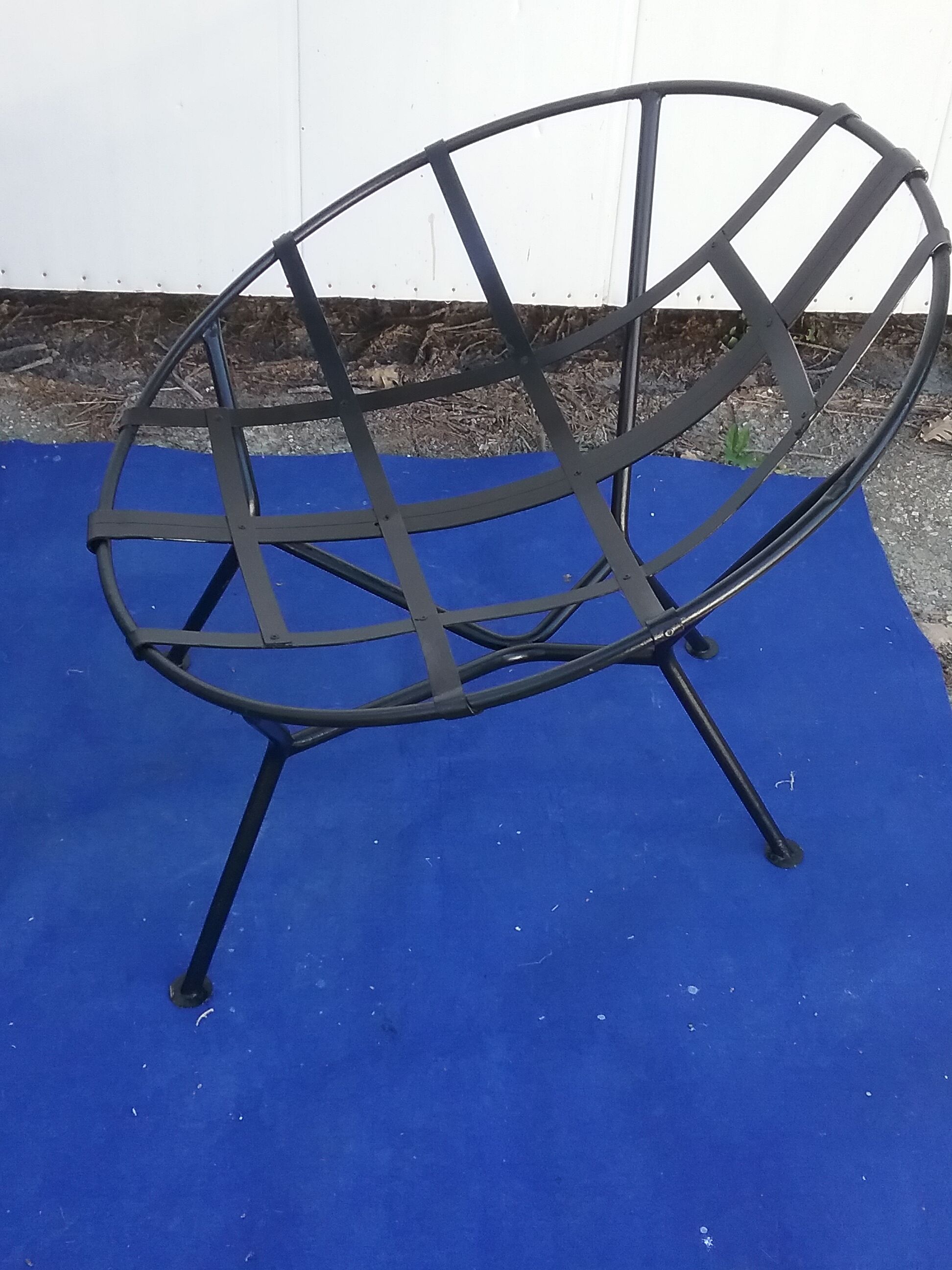 Paire de fauteuils vintage corbeille