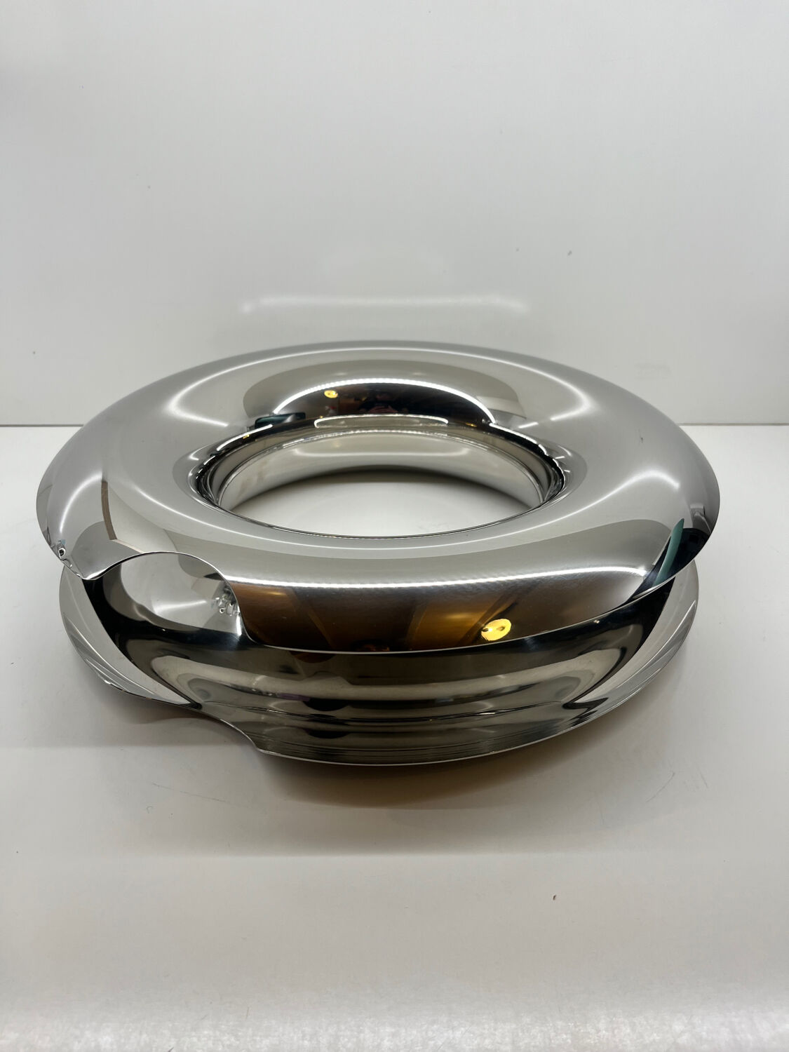 Alessi – LV01 Fruit Loop – Lisa Vincitorio – Fruit bowl – Stainless steel