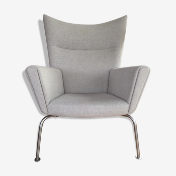 Fauteuil CH445 Wing édité par Carl Hansen & Son