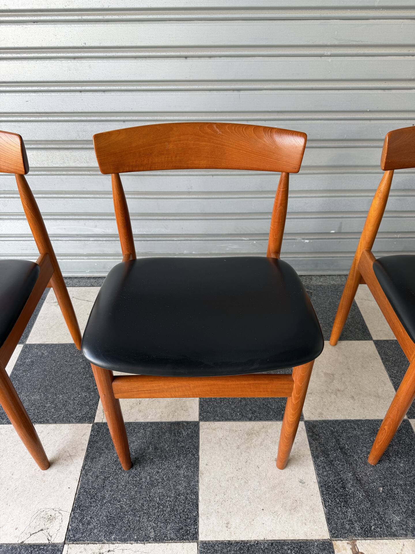 Lot de 4 chaises danoises en teck