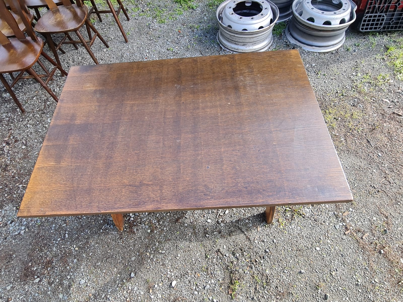 Table à manger bois de chaîne