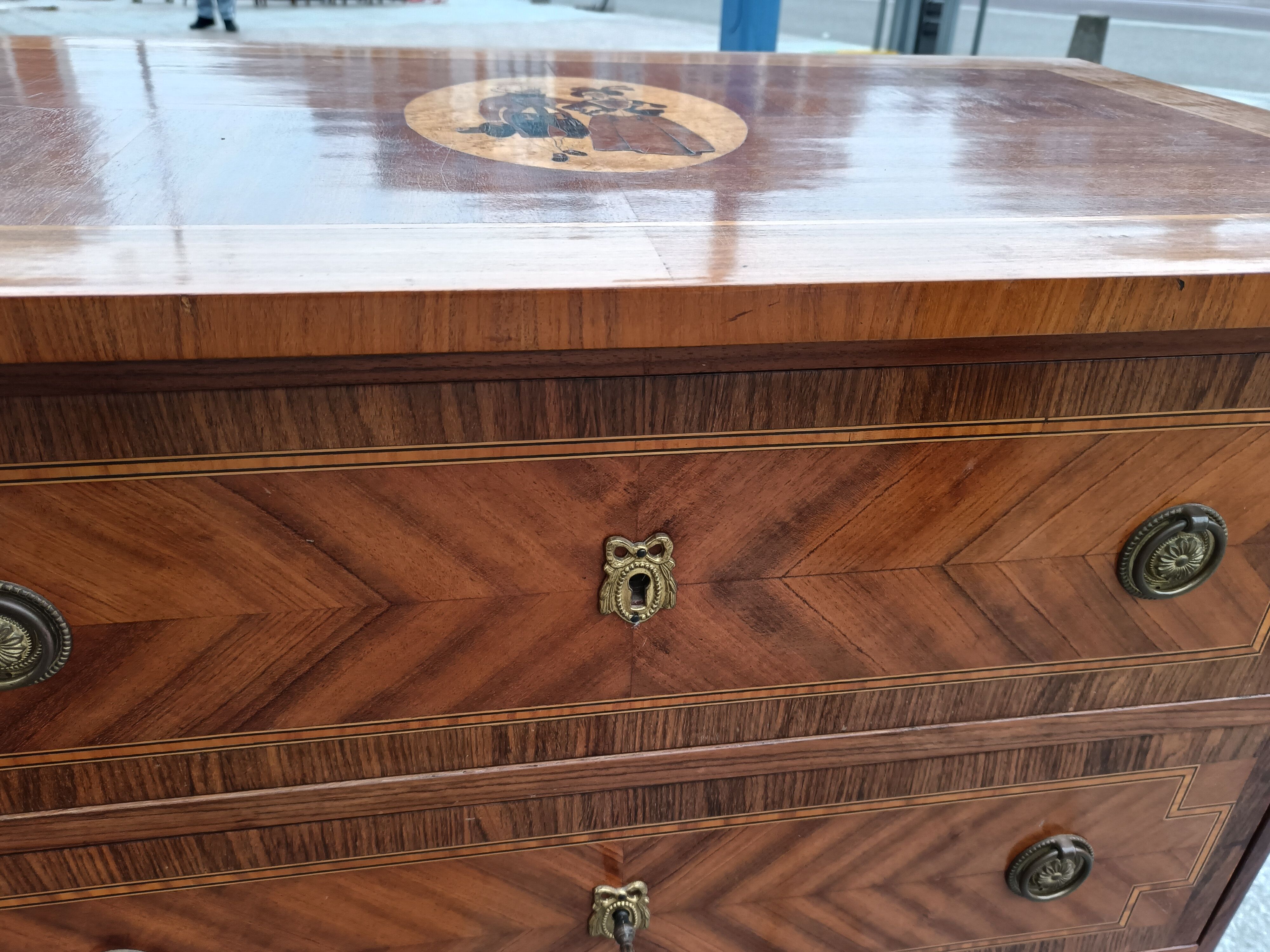 Old Louis XVI style chest of drawers in marquetry